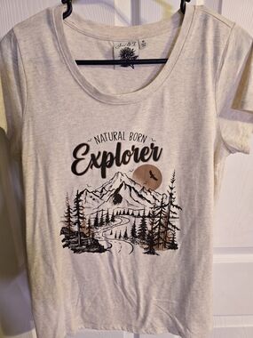 Jou J. & T. Women's Cream 'Natural Born Explorer' Graphic Tee